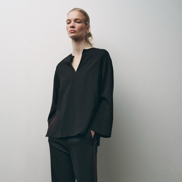 Zara Tops - Zara Elegant Black V-Neck Long Sleeve Relaxed Fit Top Women’s Size Small